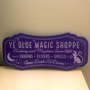 Transpac Halloween Olde Magic Shoppe Sign